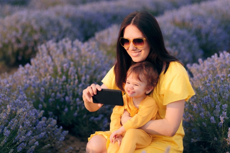 Co czwarty rodzic permanentnie udostępnia informacje o swoich dzieciach